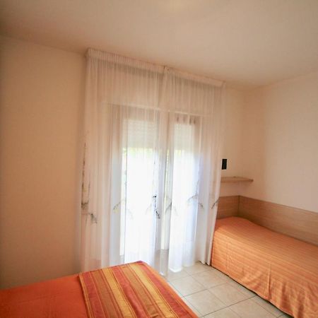 Ba- Tintoretto Apartments - Lignano Sabbiadoro Bagian luar foto