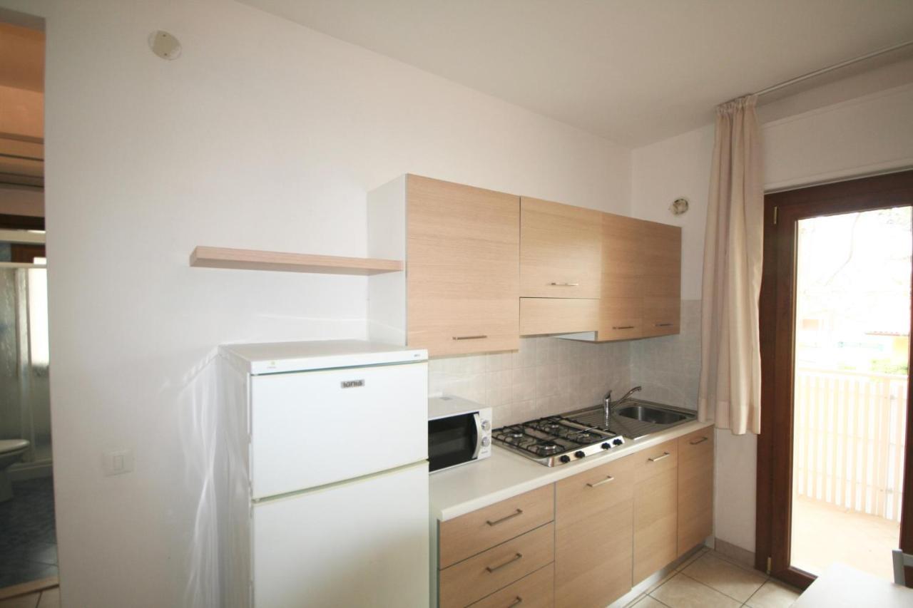 Ba- Tintoretto Apartments - Lignano Sabbiadoro Bagian luar foto
