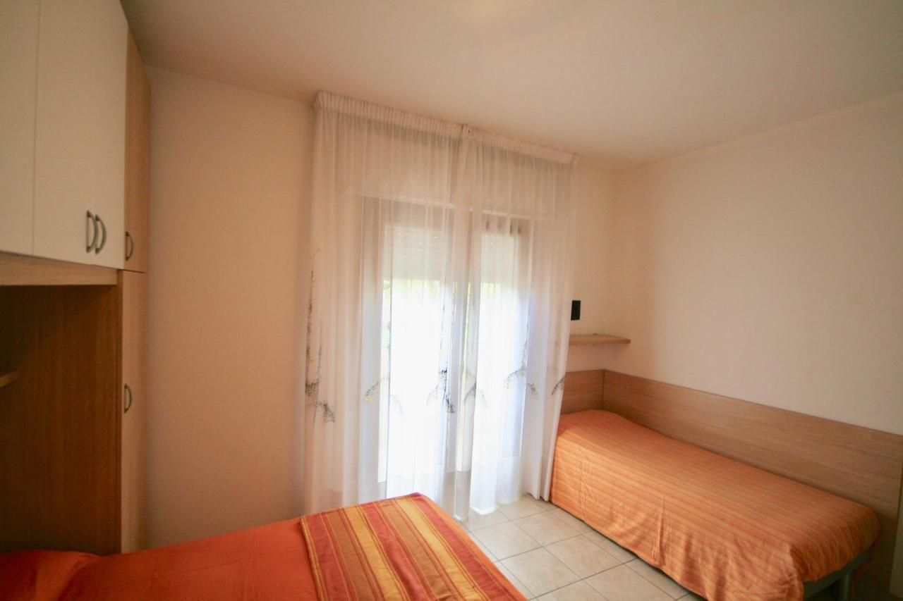 Ba- Tintoretto Apartments - Lignano Sabbiadoro Bagian luar foto