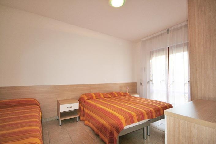 Ba- Tintoretto Apartments - Lignano Sabbiadoro Bagian luar foto